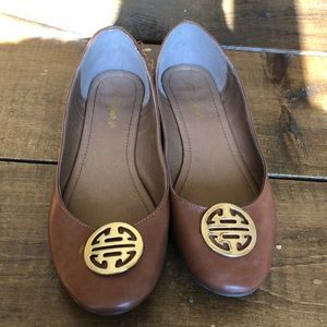 Brown and Gold Flats